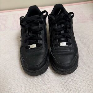 Nike Black Sneakers